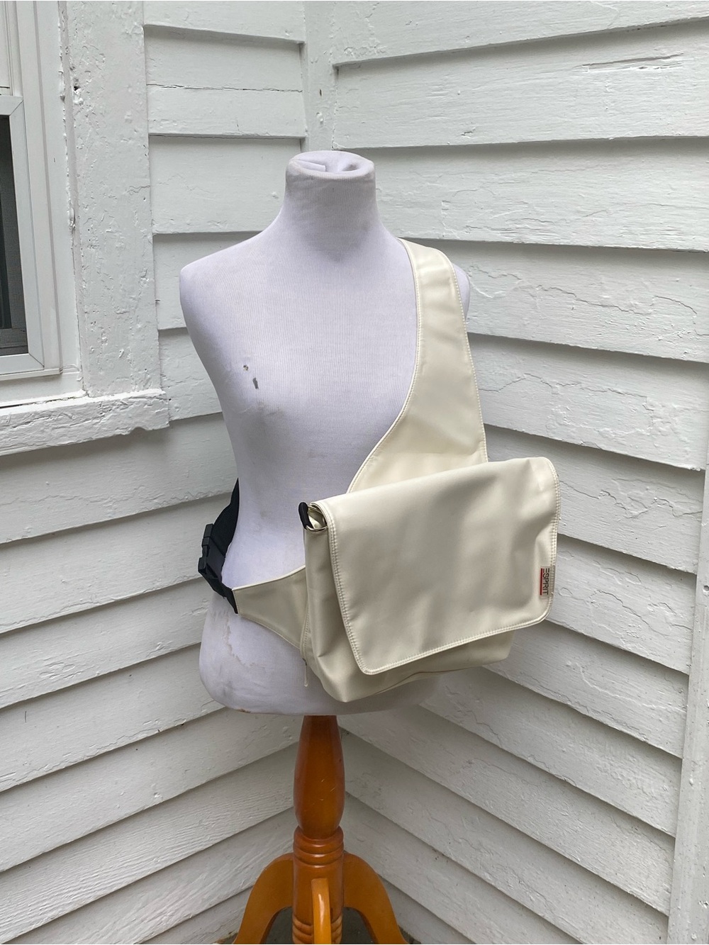 Esprit Cream Crossbody Sling Bag AND CONVERTS to shoulder bag!!!